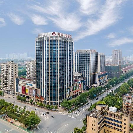 Vienna International Hotel Jiujiang Shili Street Eksteriør billede